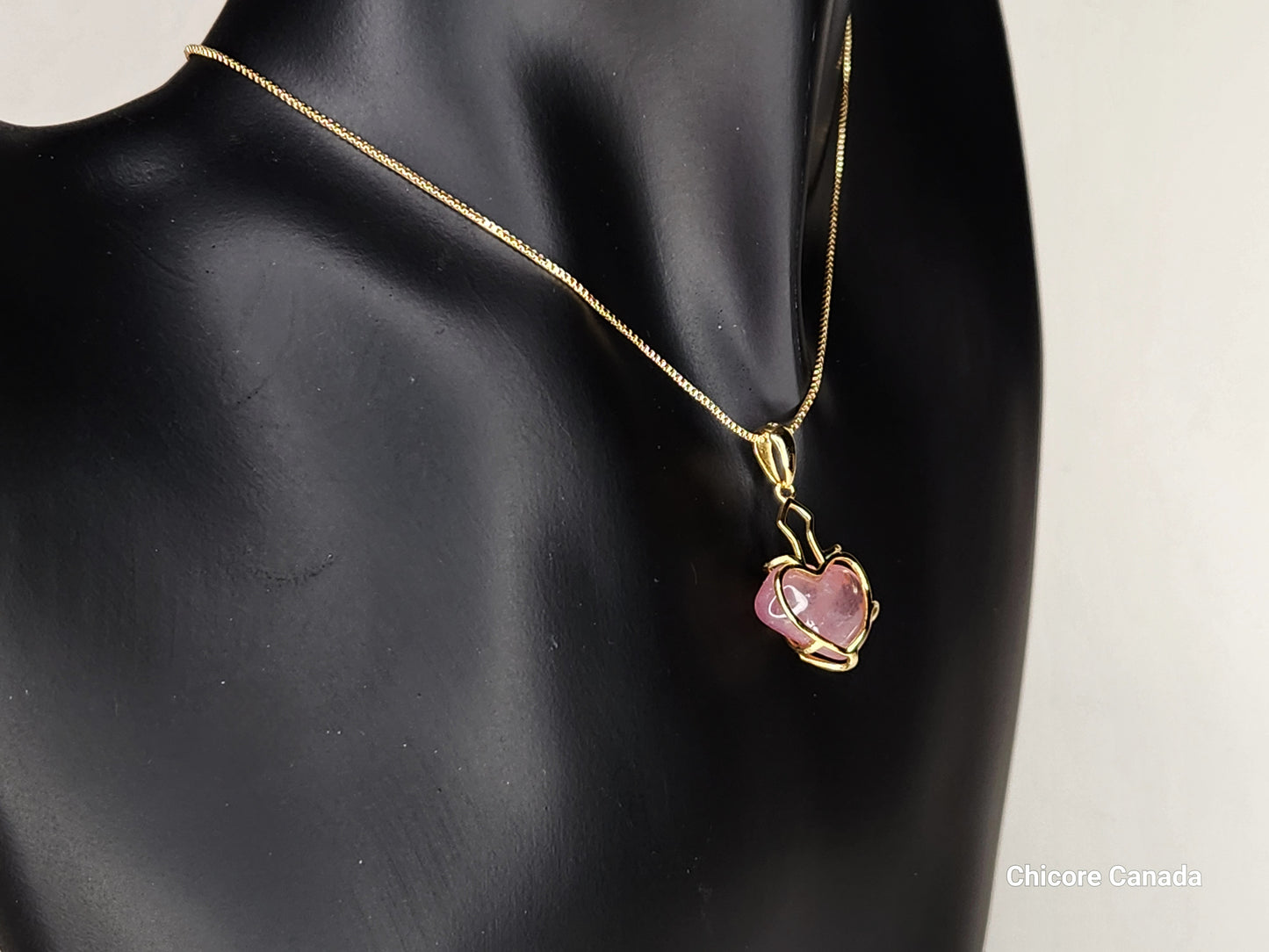 Élégant pendentif en forme de cœur en quartz rose naturel fabriqué à la main en argent sterling 925 avec collier réglable