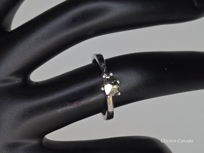 Bague raffinée en argent sterling 925 avec une délicate pierre précieuse en pyrite brute – Design élégamment réglable