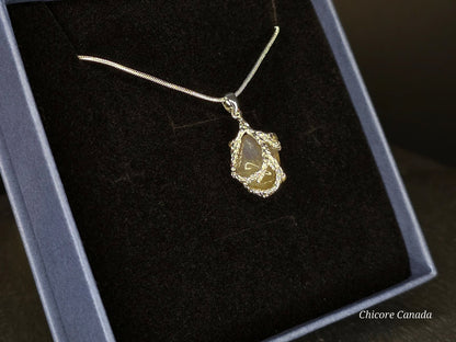 Collier pendentif en pierre de lune naturelle fait main exquis – une touche d’élégance intemporelle