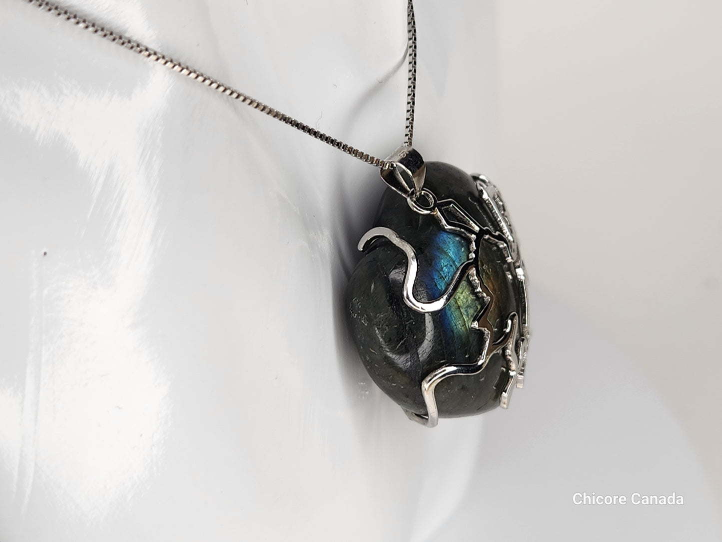 Pendentif élégant en labradorite en forme de cœur en argent sterling 925 avec collier réglable – Fabriqué à la main et naturellement rayonnant
