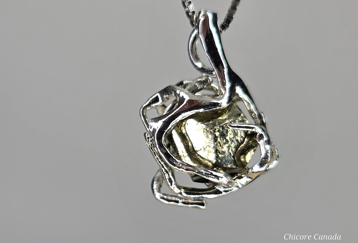 Collier pendentif en pyrite brute fait main avec chaîne réglable