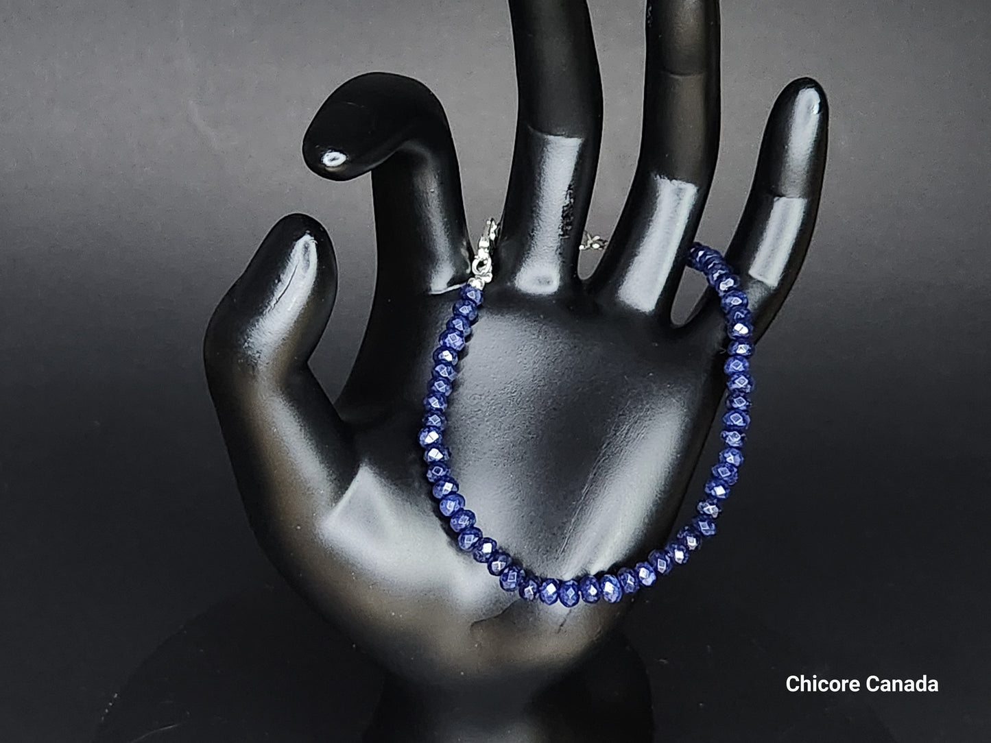 Magnifique bracelet délicat en saphir bleu fait main - Design élégant et intemporel