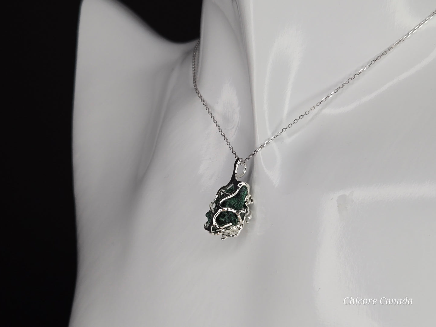 Forest Muse – Handmade Malachite Necklace with Sterling Silver Elegance
