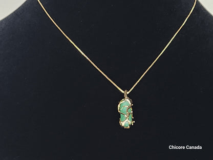 Pendentif en jade naturel fait main élégant avec collier réglable – Sophistication intemporelle