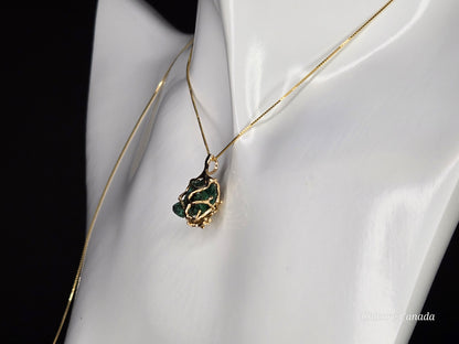 Artisan-Crafted Raw Malachite Pendant | 925 Sterling Silver Adjustable Necklace – A Symbol of Transformation & Elegance