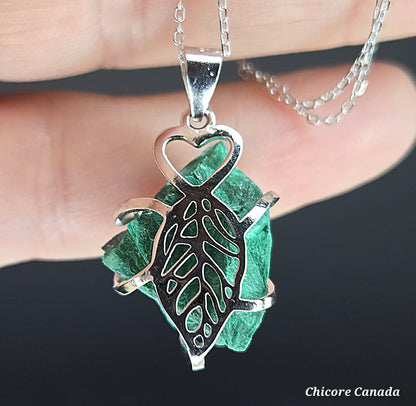 Raw Malachite Pendant Necklace – Handmade Luxury with 925 Sterling Silver Adjustable Chain