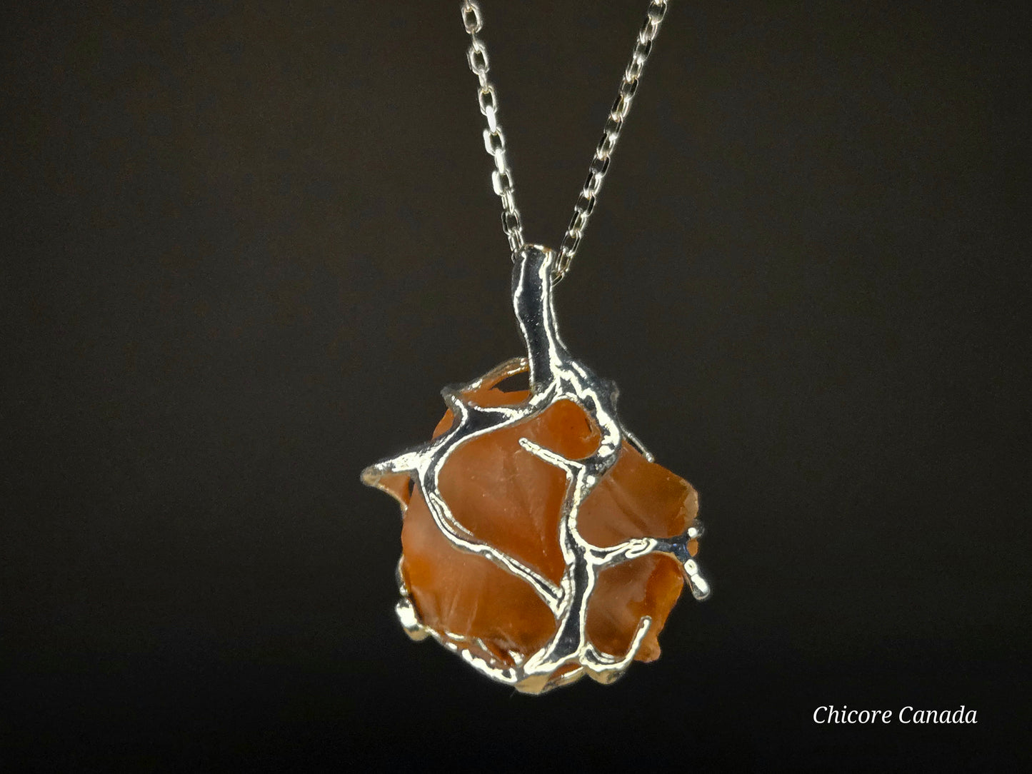 Red Carnelian Pendant – Symbol of Passion & Positivity