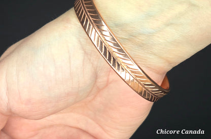 Copper Feather-Inspired Adjustable Bracelet – Unisex Design