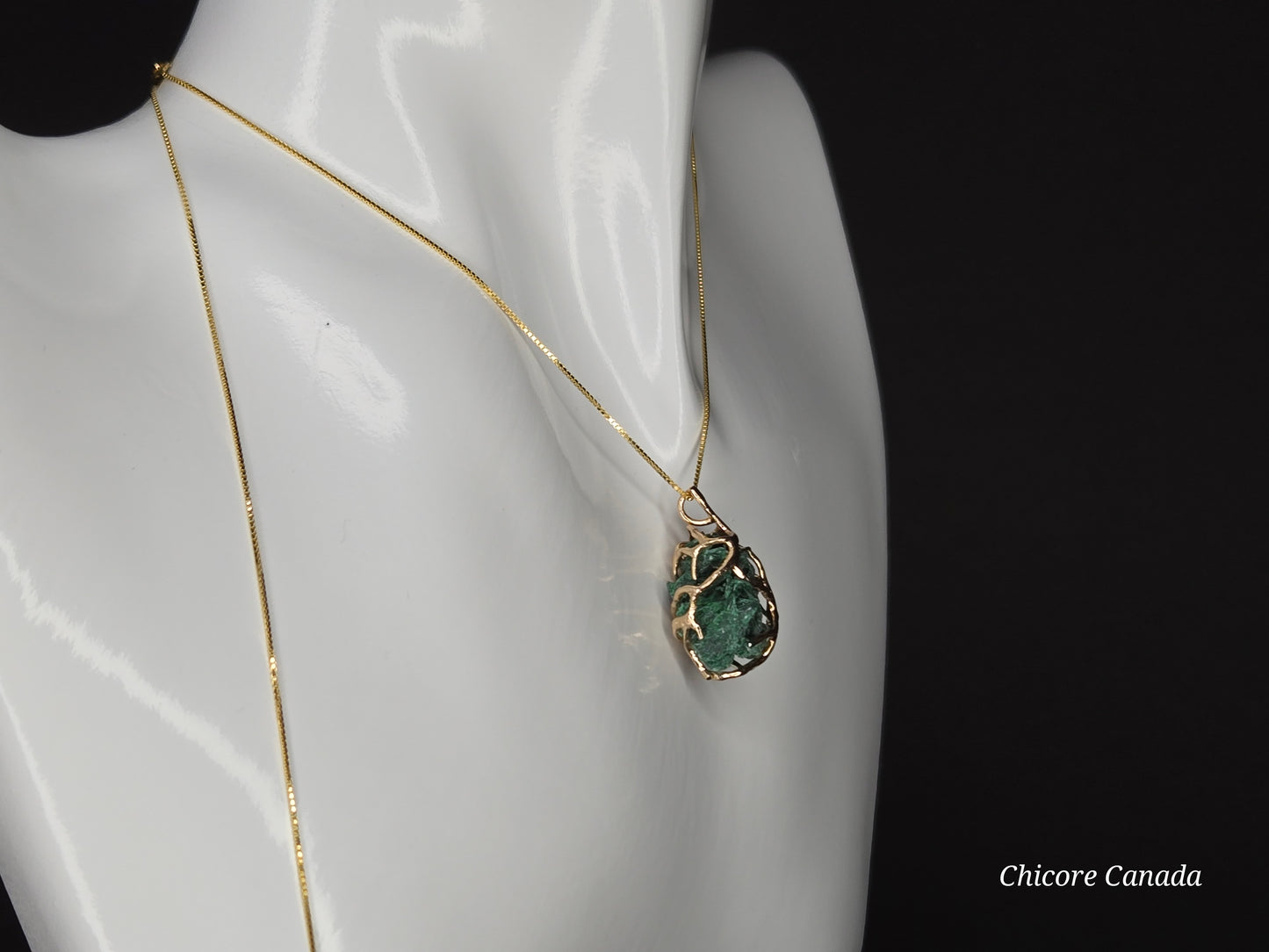 Emerald Aura – Handcrafted Raw Malachite Pendant with Adjustable 925 Sterling Silver Necklace