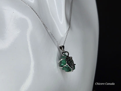 Raw Malachite Pendant Necklace – Handmade Luxury with 925 Sterling Silver Adjustable Chain