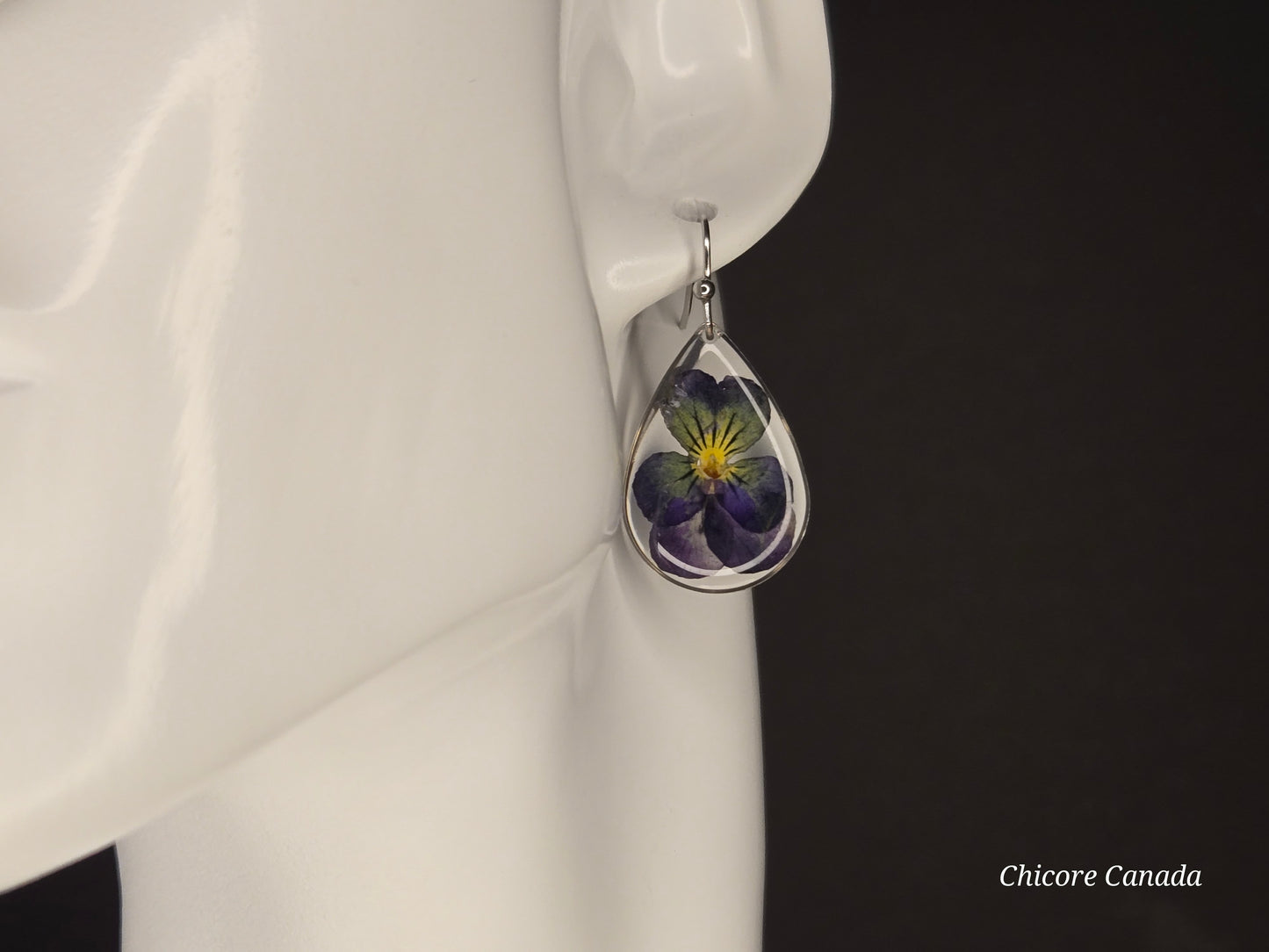 Elegant Resin Drop Earrings with Real Purple Flowers