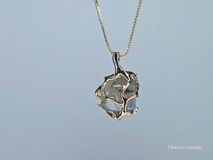Collier élégant avec pendentif en pierre de lune naturelle fait à la main - Design sophistiqué
