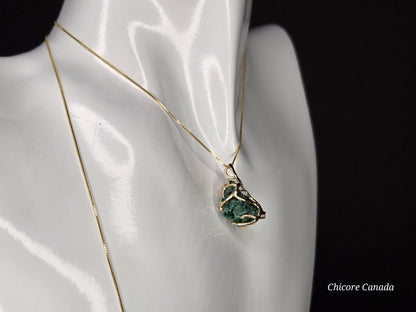 Elegant Raw Malachite Pendant – Handmade Natural Stone Set on 925 Sterling Silver Adjustable Necklace