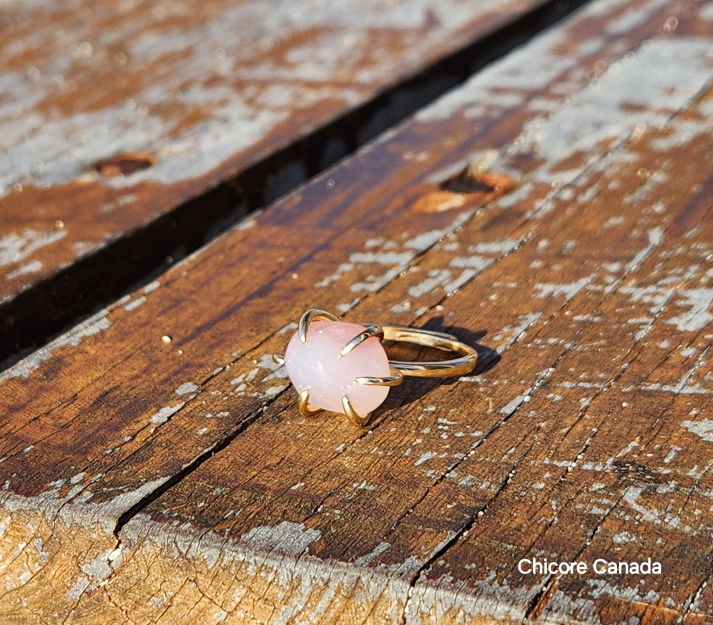 Bague ajustable en quartz rose
