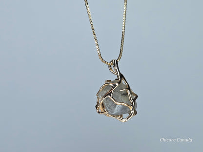 Collier élégant avec pendentif en pierre de lune naturelle fait à la main - Design sophistiqué