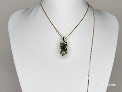 Pendentif en jade naturel fait main élégant avec collier réglable – Sophistication intemporelle