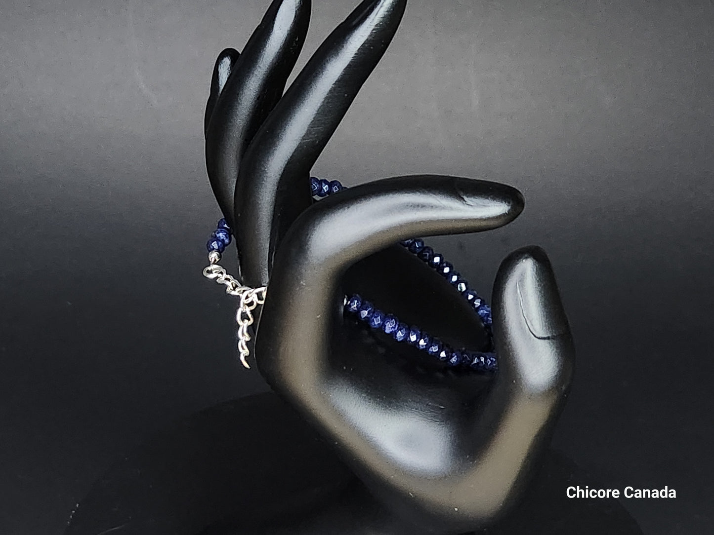 Magnifique bracelet délicat en saphir bleu fait main - Design élégant et intemporel