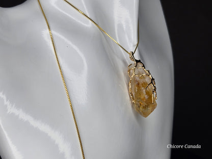 Collier élégant en citrine naturelle fabriqué à la main : une symphonie de beauté raffinée