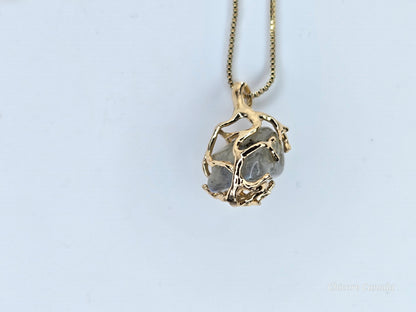 Collier élégant avec pendentif en pierre de lune naturelle fait à la main - Design sophistiqué