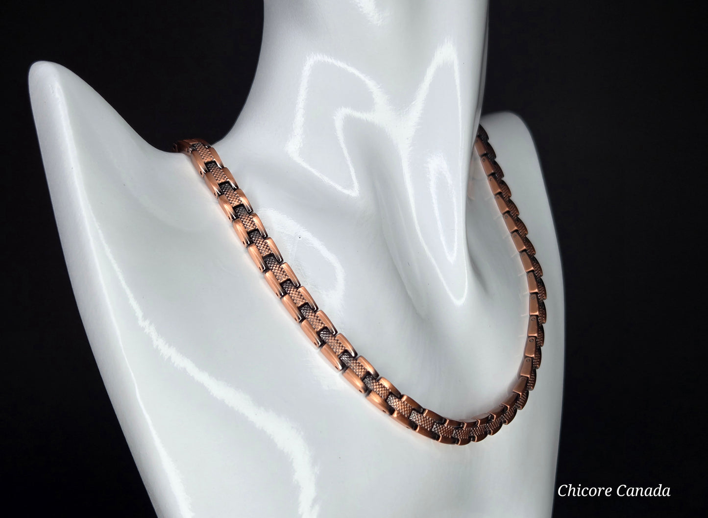 Adjustable Magnetic Necklace with 62 Magnets - Sleek Unisex Design