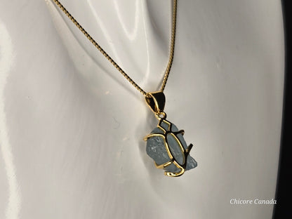 Elegant Handmade Aquamarine Pendant Necklace in 925 Sterling Silver with Adjustable Chain
