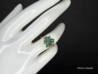 Sculpted by Nature – Elegant Raw Malachite Ring with Adjustable Band