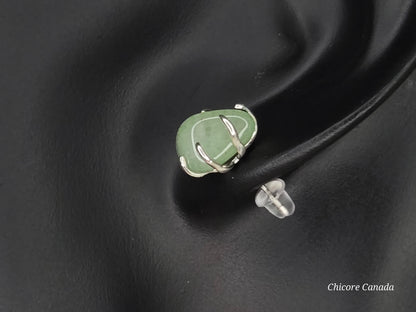 Boucles d'oreilles à tige en argent fabriquées à la main avec du jade véritable