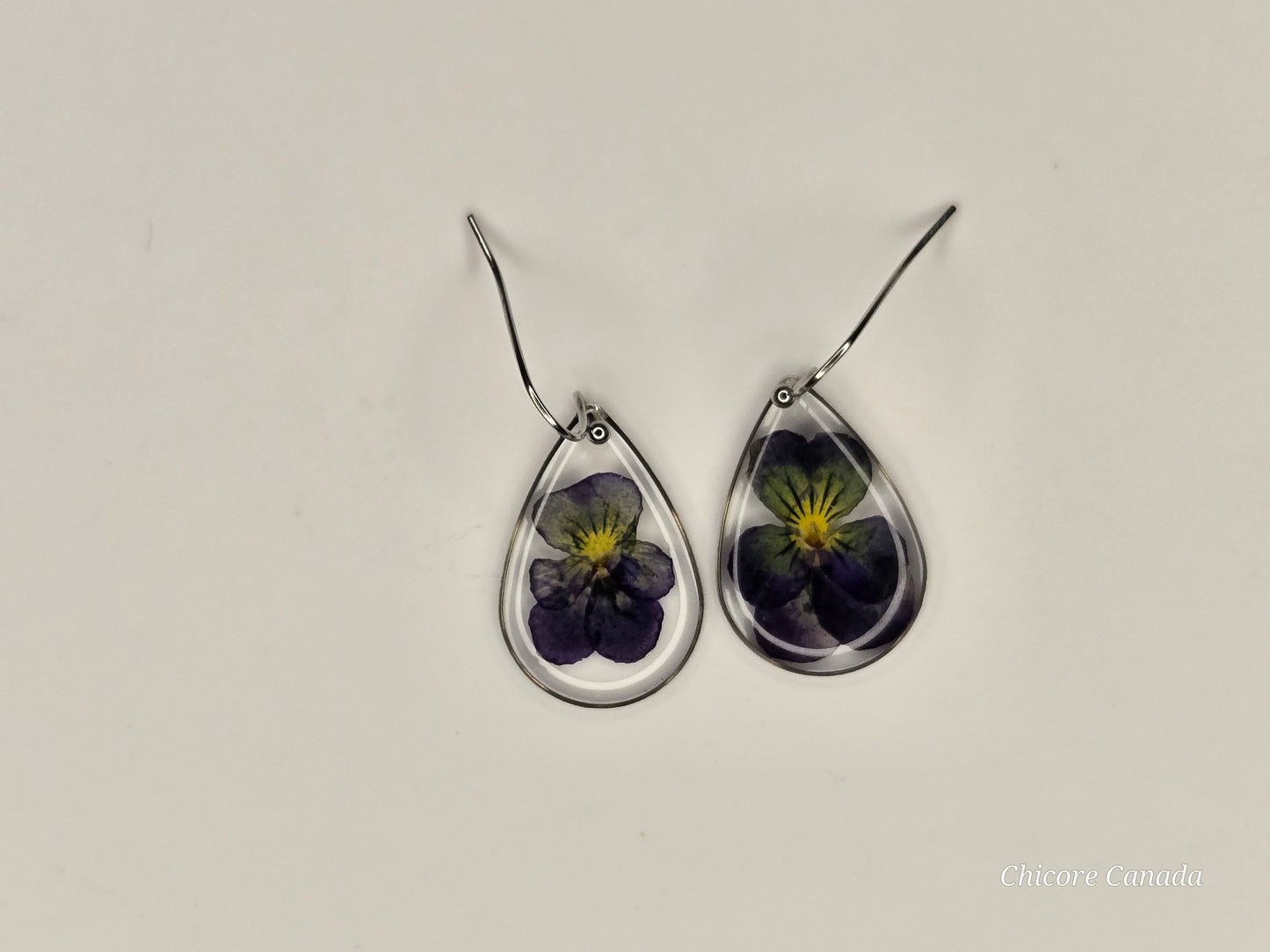 Elegant Resin Drop Earrings with Real Purple Flowers