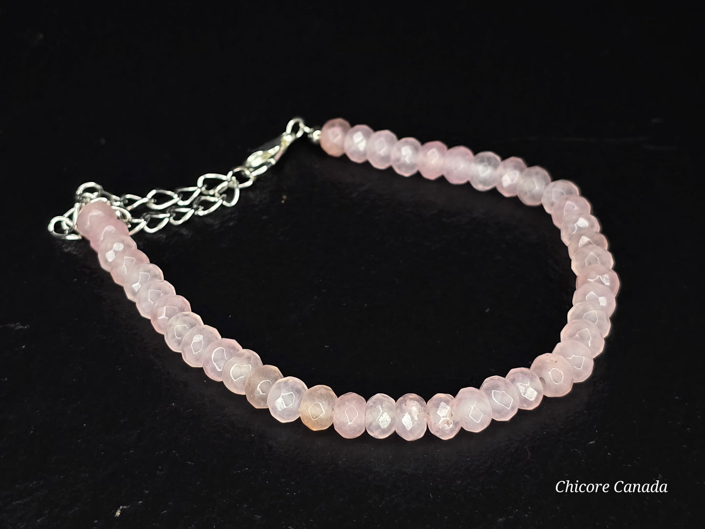 Sérénité radieuse : Bracelet en quartz rose naturel